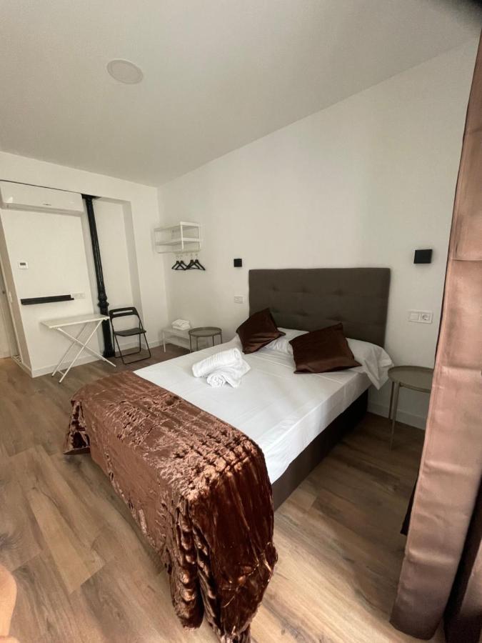 Hostal Arenal Мадрид Екстер'єр фото