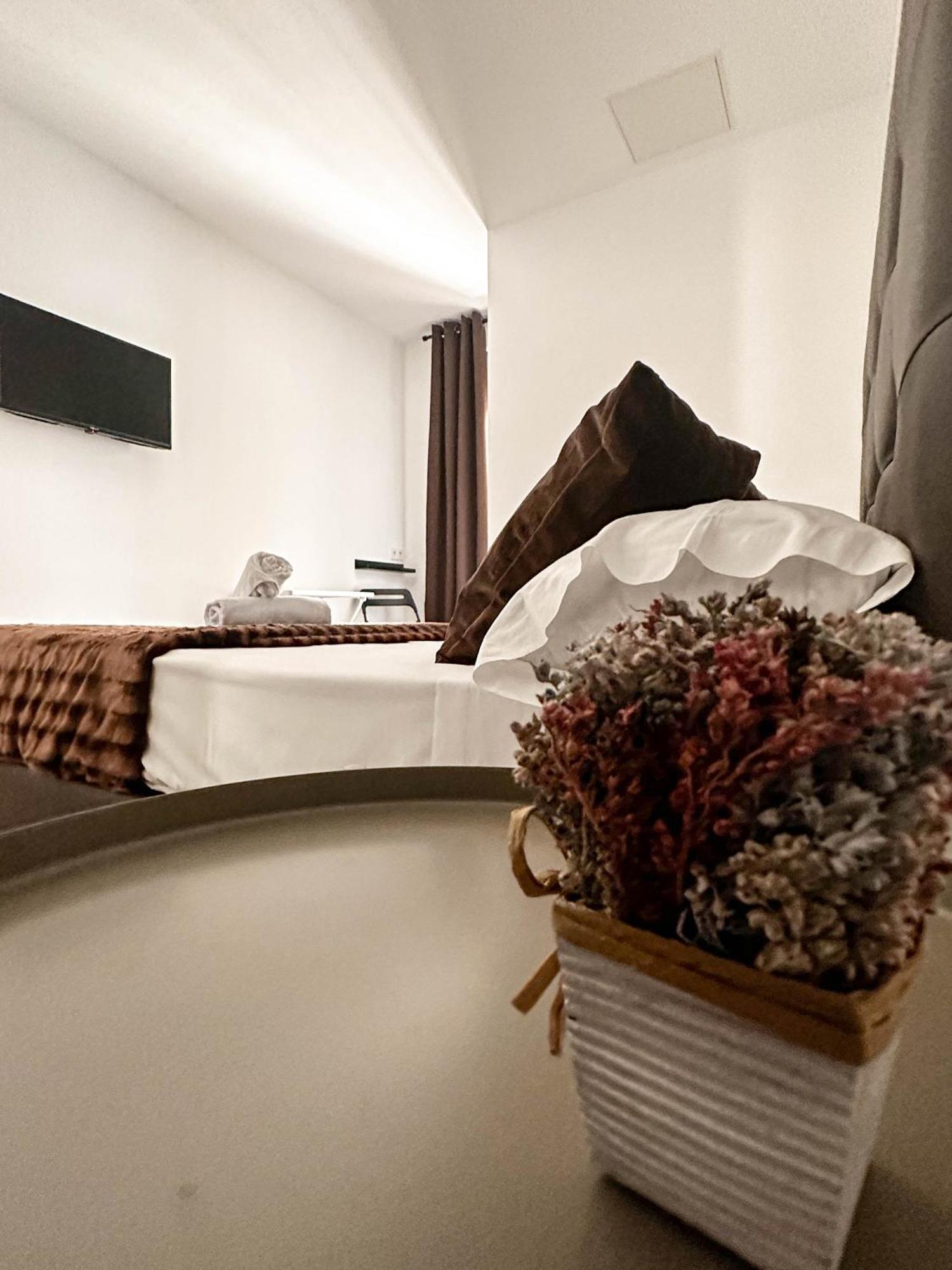 Hostal Arenal Мадрид Екстер'єр фото